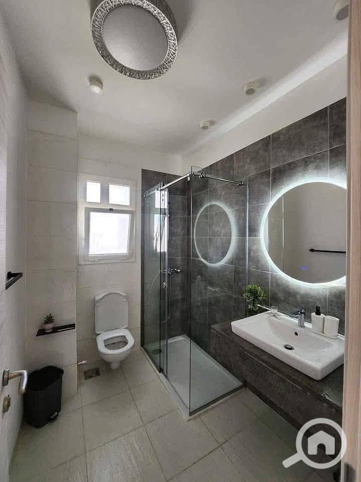 8 558892591_1582679652901360_3864004114261670598_n. jpg