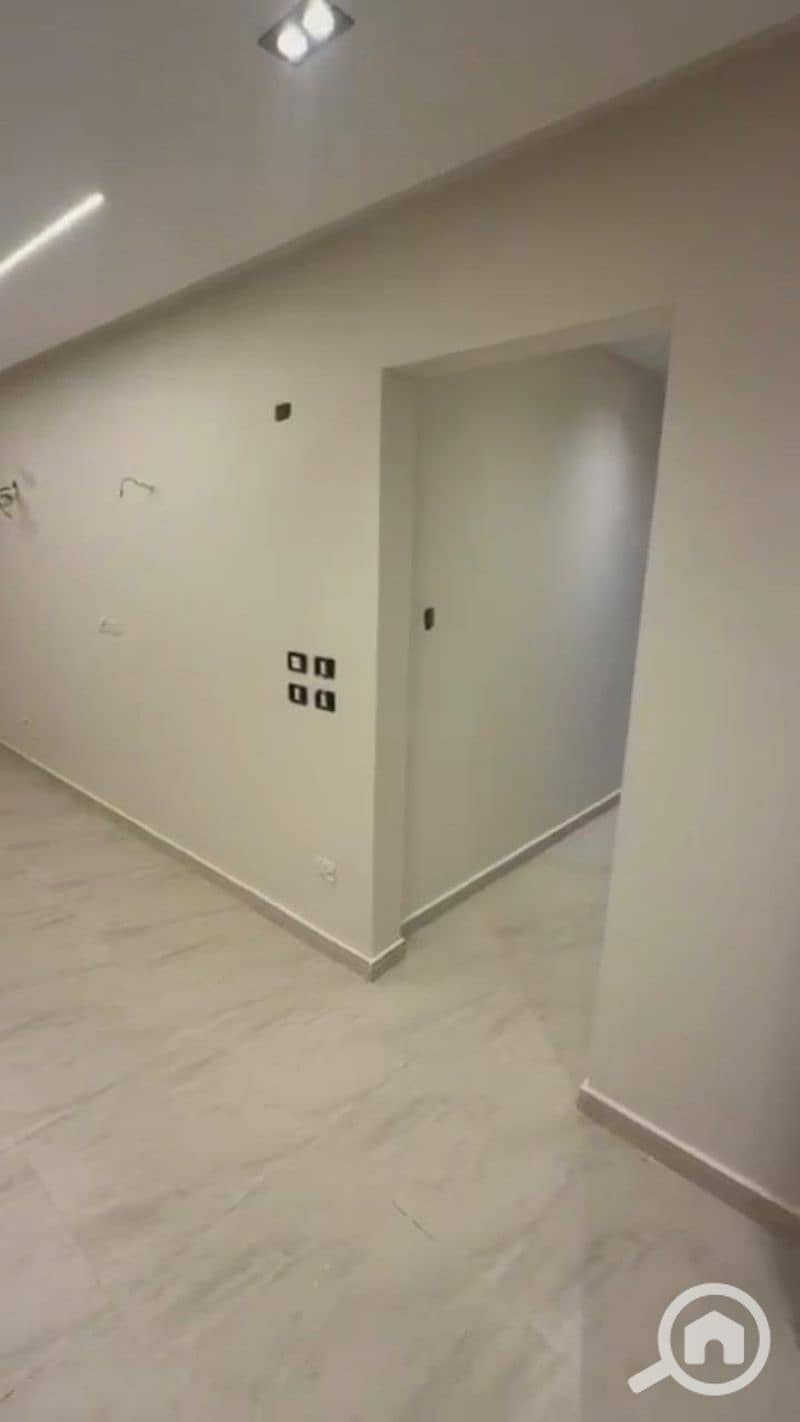 6 944d02a9-a194-4c01-a2d2-9090106aee65. jfif. jpg