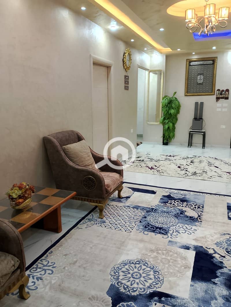 2 5e0153f8-d1f6-426f-80ba-67f8656e2741. jpg