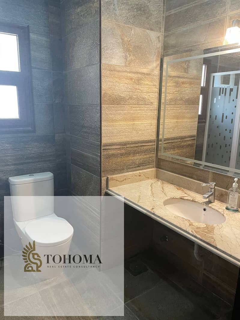 2 c9ece4c1-a6e7-43c8-beb1-1bb23e56b9de. jpg