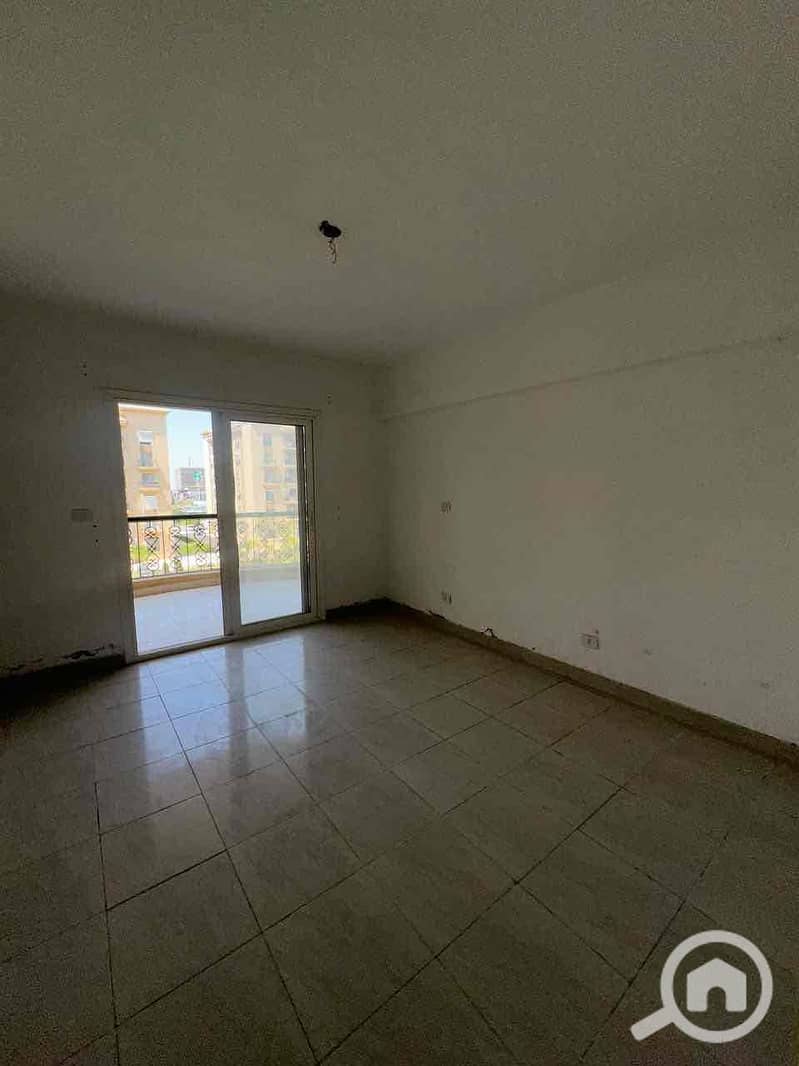 8 b984d874-d95f-4fcd-908f-7818c13dfd39. jpg