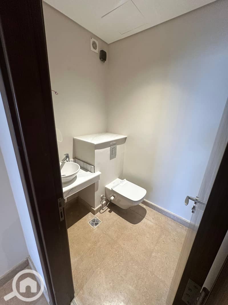 3 WhatsApp Image 2025-10-19 at 8.08. 19 PM (3). jpeg