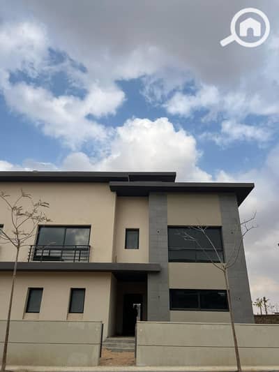 توين هاوس 4 غرف نوم للبيع في القاهرة الجديدة، القاهرة - 578259707_3912111582258577_4276687058557997123_n. jpg