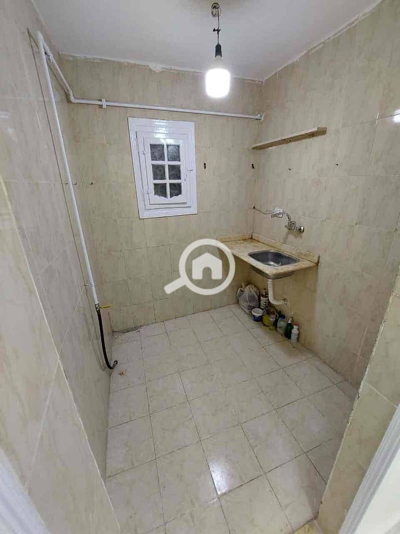 7 4070b4b0-7c79-4940-82ba-e729745a6968. jpg