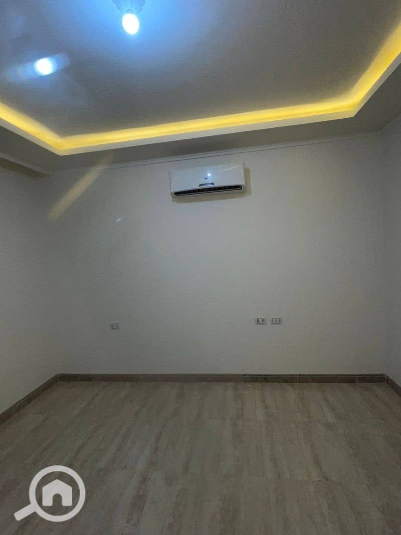 10 c747ada4-4042-4f2e-b453-21936c4ff954. jfif. jpg