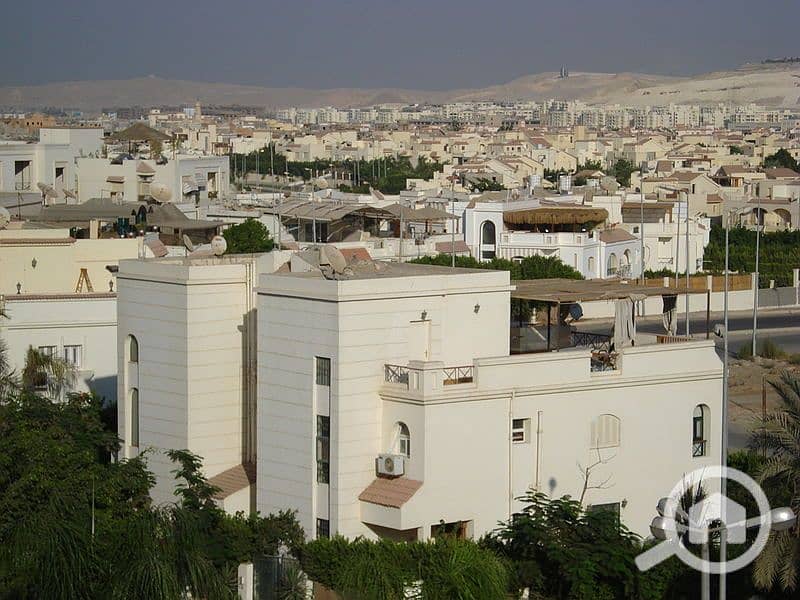 6 800px-ZayedCity2. jpg