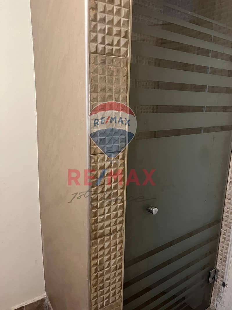 11 84794556-4d6c-4430-8e07-3b9e6e7d7b8b. jpeg