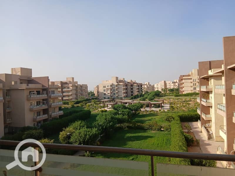 9 e637d5d6-c48a-4906-87ce-c2e3b729fb1c. jpg