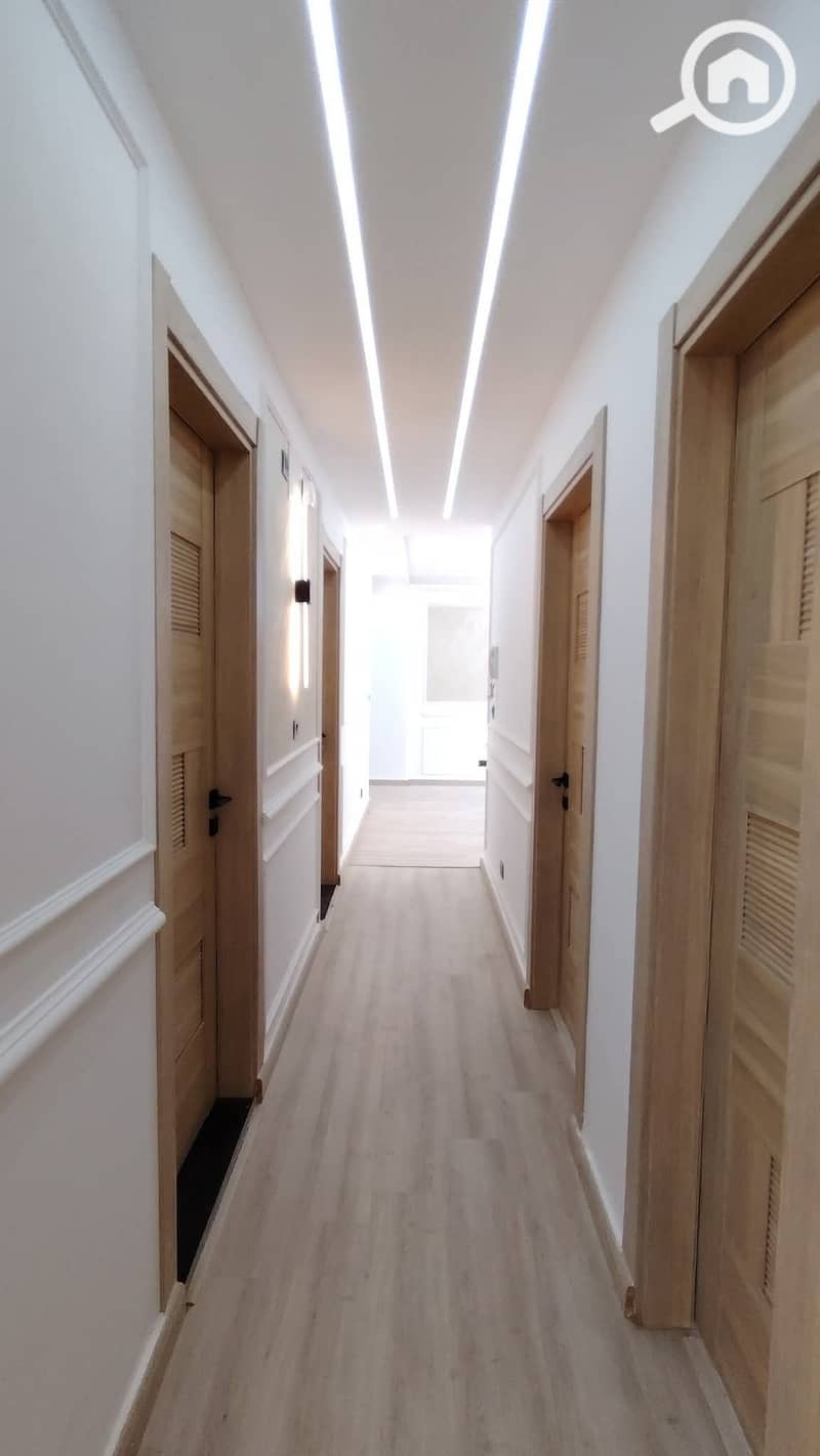 5 WhatsApp Image 2025-10-25 at 15.38. 18_313d7fe1. jpg