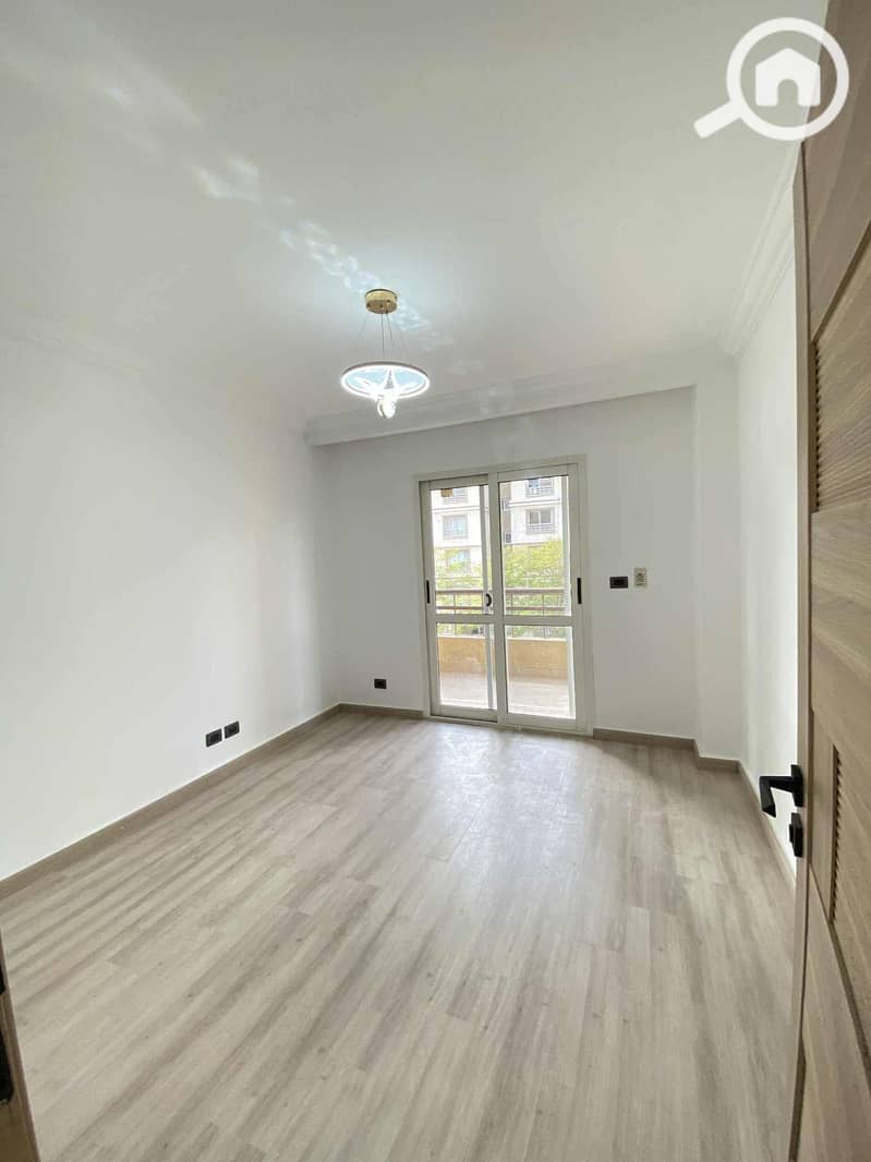 7 WhatsApp Image 2025-10-25 at 15.38. 18_e8be68ee. jpg