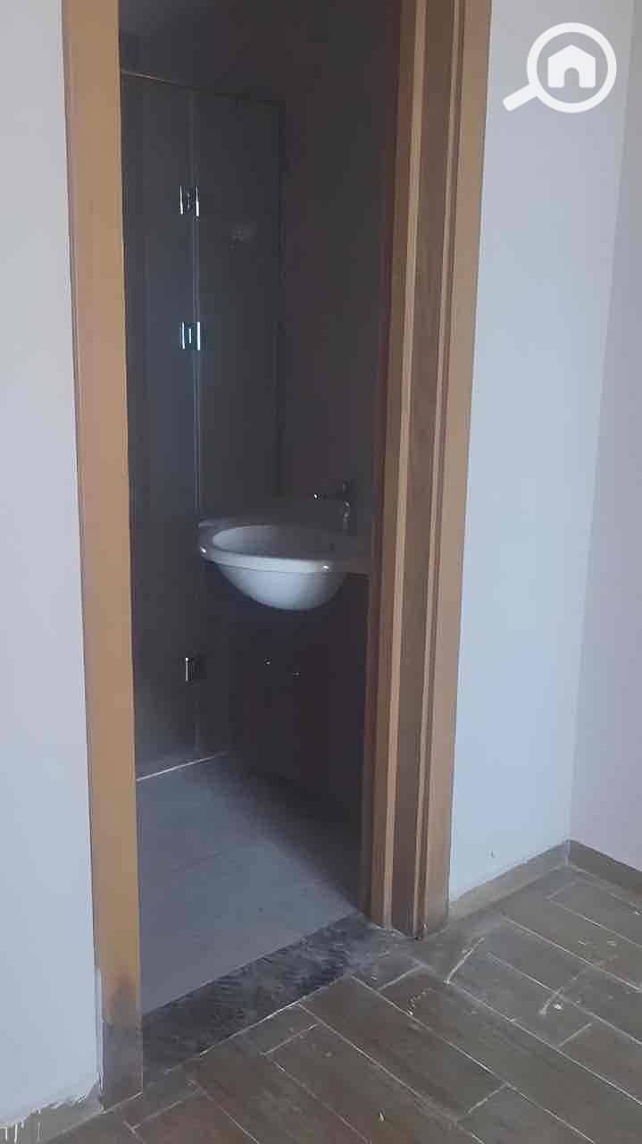 17 94956859-b4a2-4ed6-8034-6b55d64c3870. jpg