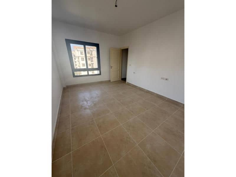 4 WhatsApp Image 2025-11-13 at 3.34. 37 PM (2). jpg