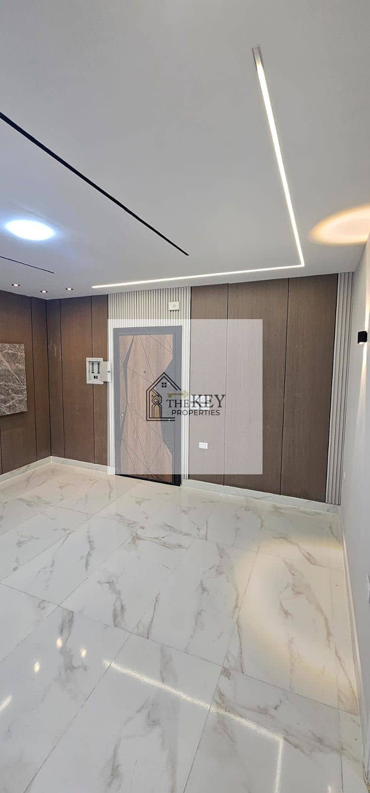 10 4df83ae8-299b-46b3-bf35-7b885d0d2f43. jpg