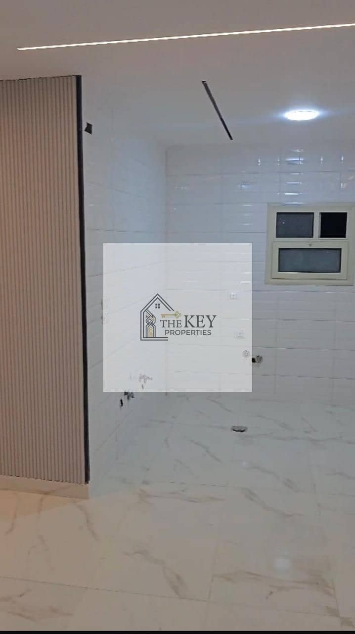 11 42770f0f-4da4-4551-bb14-9cf8b65bfe06. jpg