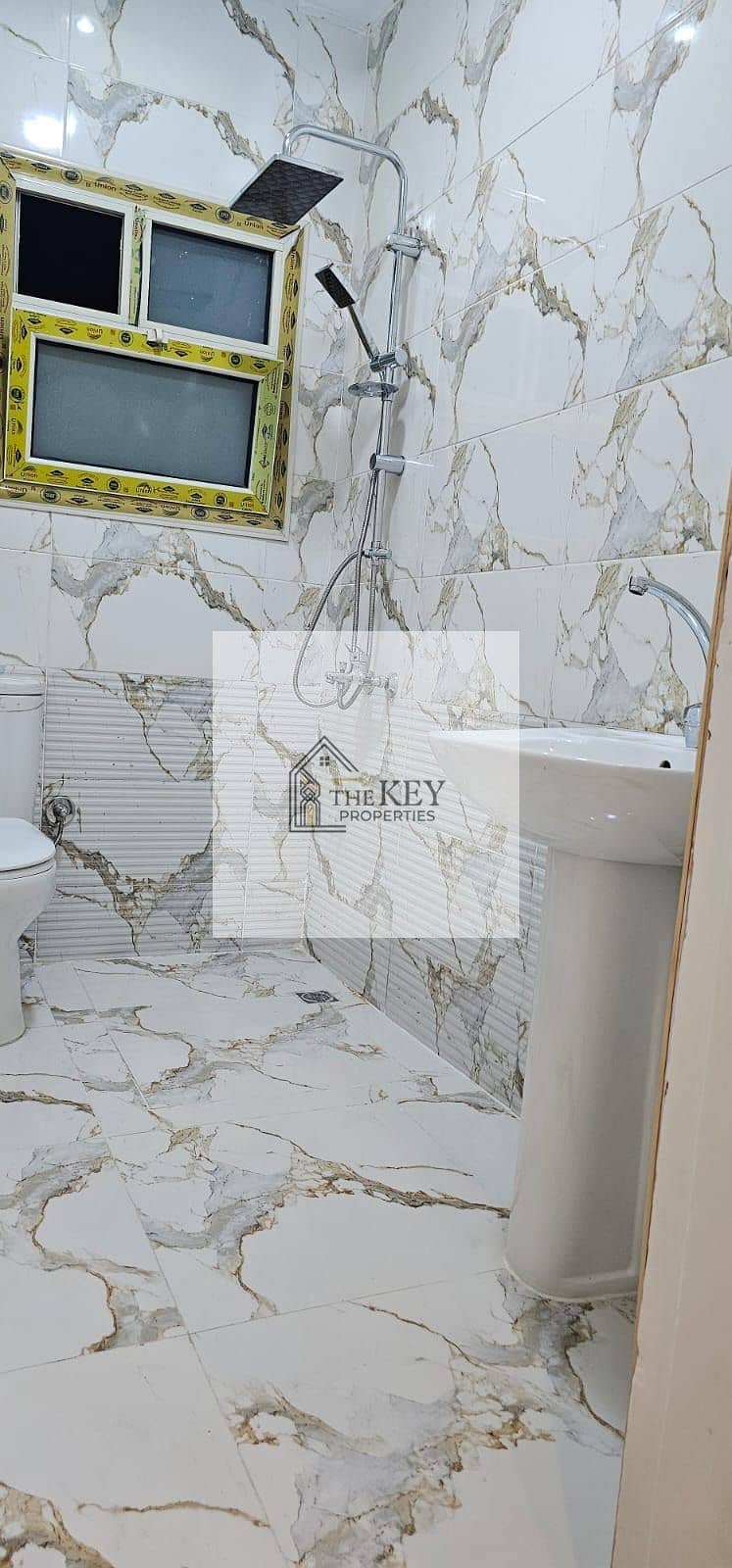 12 28f787ed-3552-4936-9f30-46093065c633. jpg