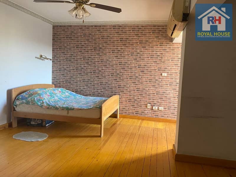 7 e251ebc6-ebd1-4de1-bb6d-7bbc6405e367. jpg