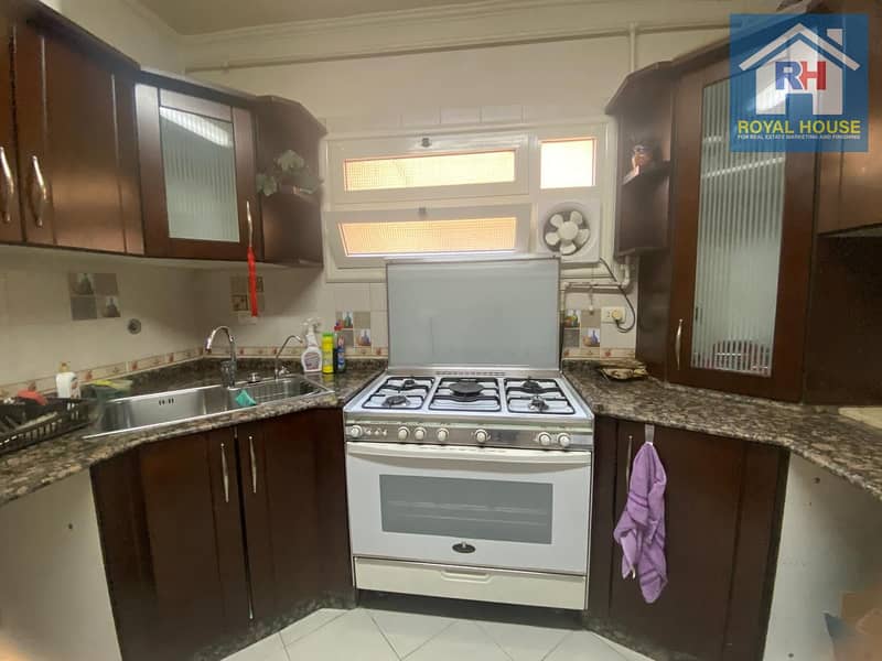 10 2546c60c-6d4d-43d1-8ec5-c2f871610628. jpg