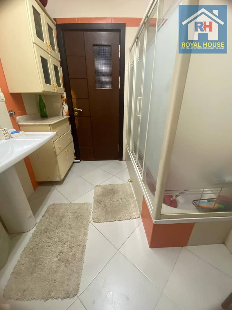 14 67757b5f-2cb3-47ad-9de0-ceb6d0d6ca72. jpg