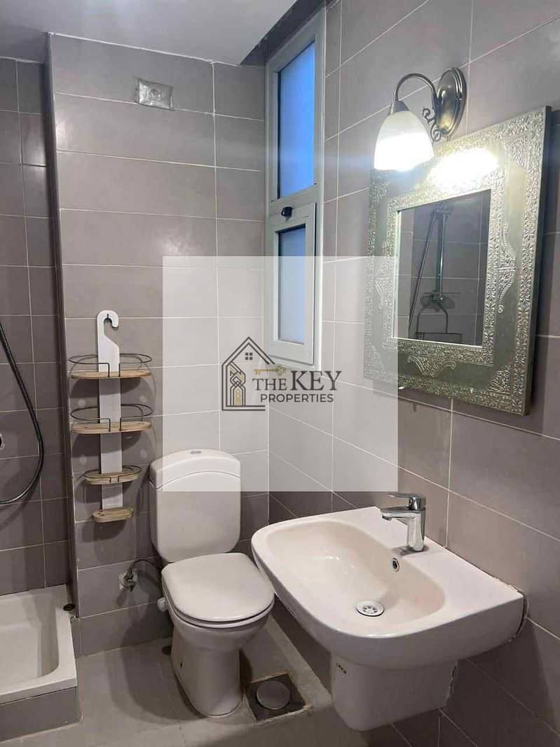 7 4fd4cd38-4f3a-4146-a8a9-e2f3c03ac5d4. jpg