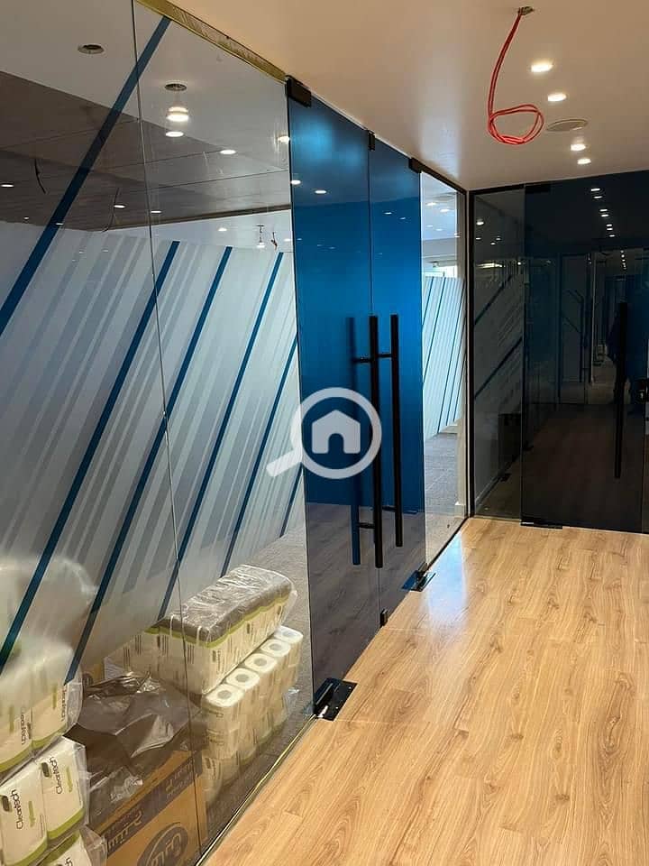 5 897d75e7-10ef-463b-849a-f69ce42aa992. jpg