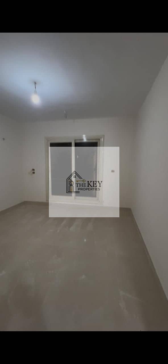 3 WhatsApp Image 2025-11-09 at 23.33. 05_7998906c. jpg