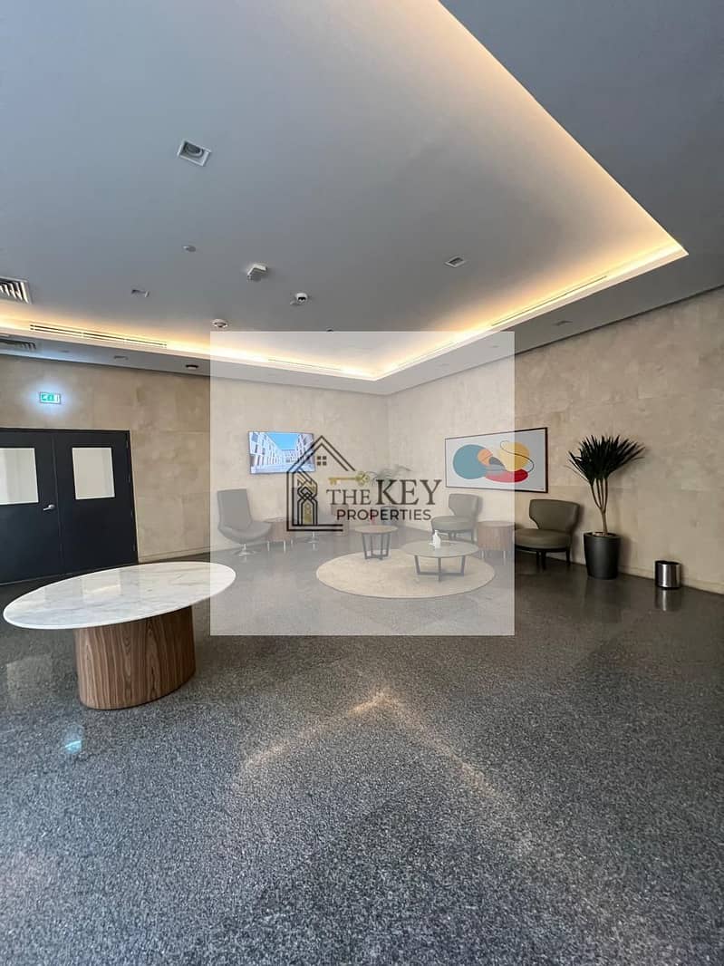 3 WhatsApp Image 2025-10-31 at 01.14. 39_d3dbe49c. jpg