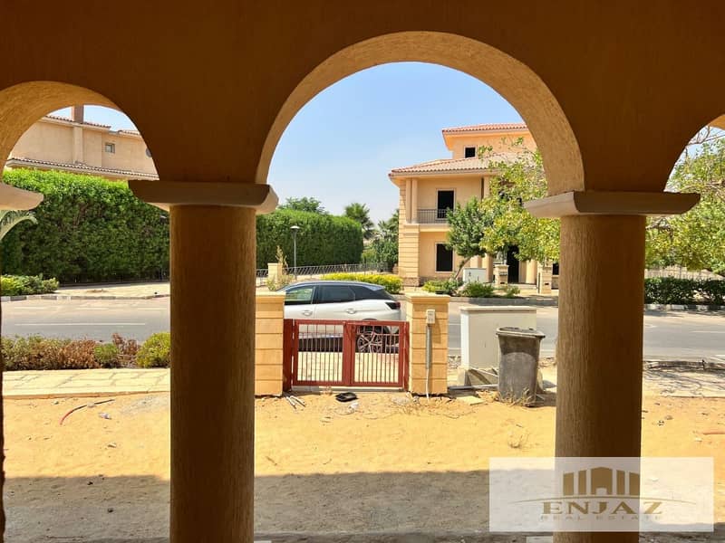 3 c3fbd5d7780a1f7bc8e504acfecf15c887fdd567. jpg