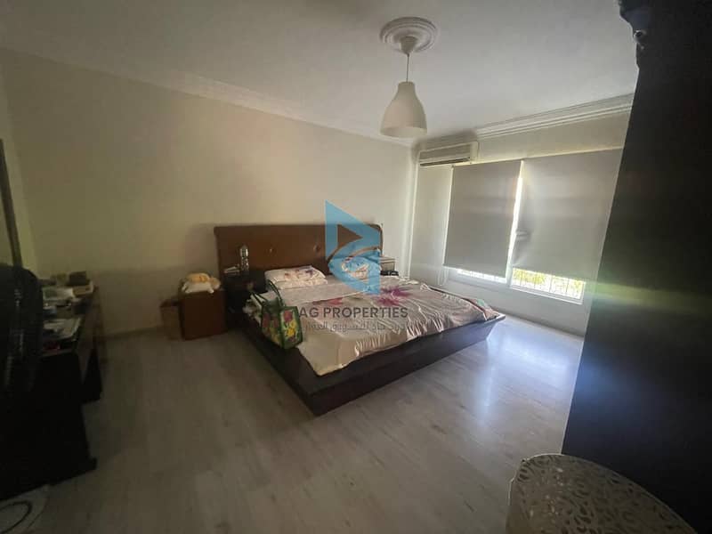 6 WhatsApp Image 2025-11-01 at 12.37. 17_713157b2. jpg