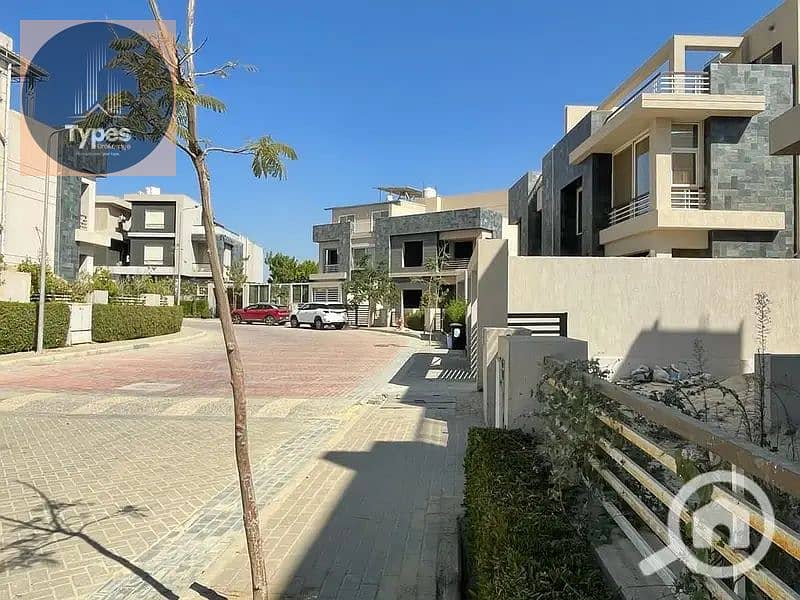 9 33136672-800x600. jpg