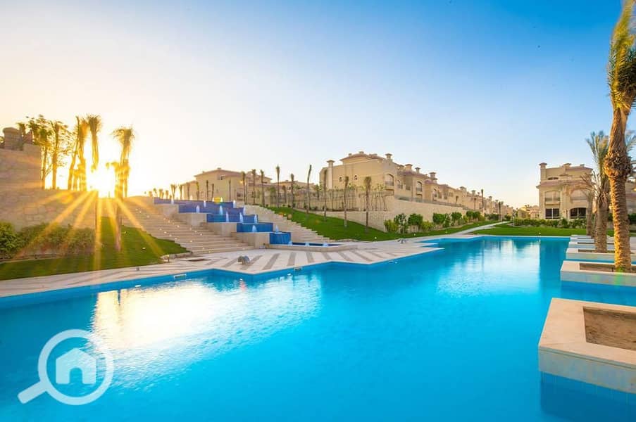 2 8f1c1a3f-4e7f-4820-813a-eb6775a30639. jpg