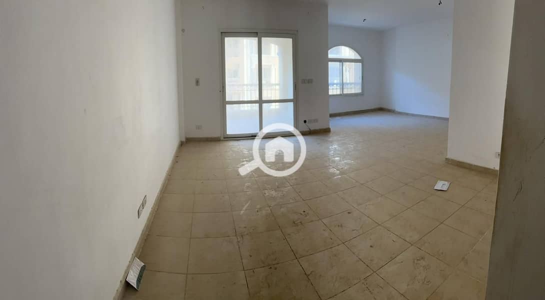 10 449a6493-088d-4d25-b0e4-bec7ae6068c7. jpg