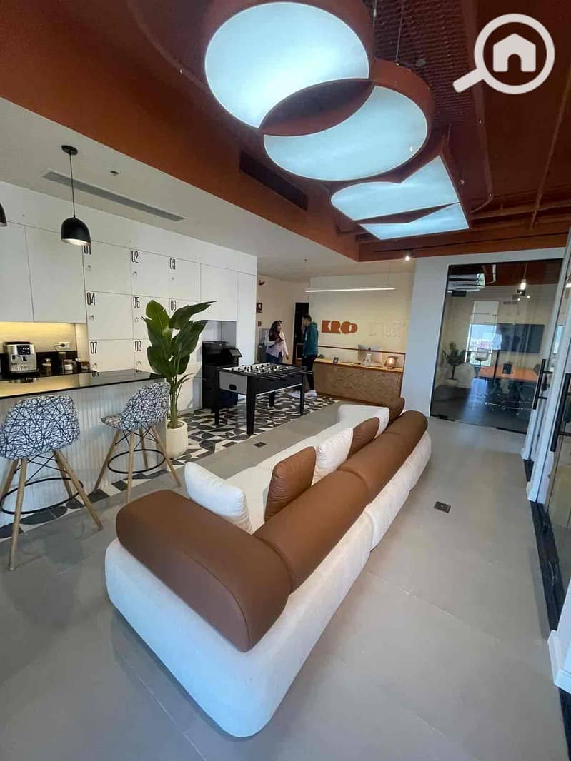 2 faaa53ab-0679-4b3b-8d0b-cf699337be49. jpg