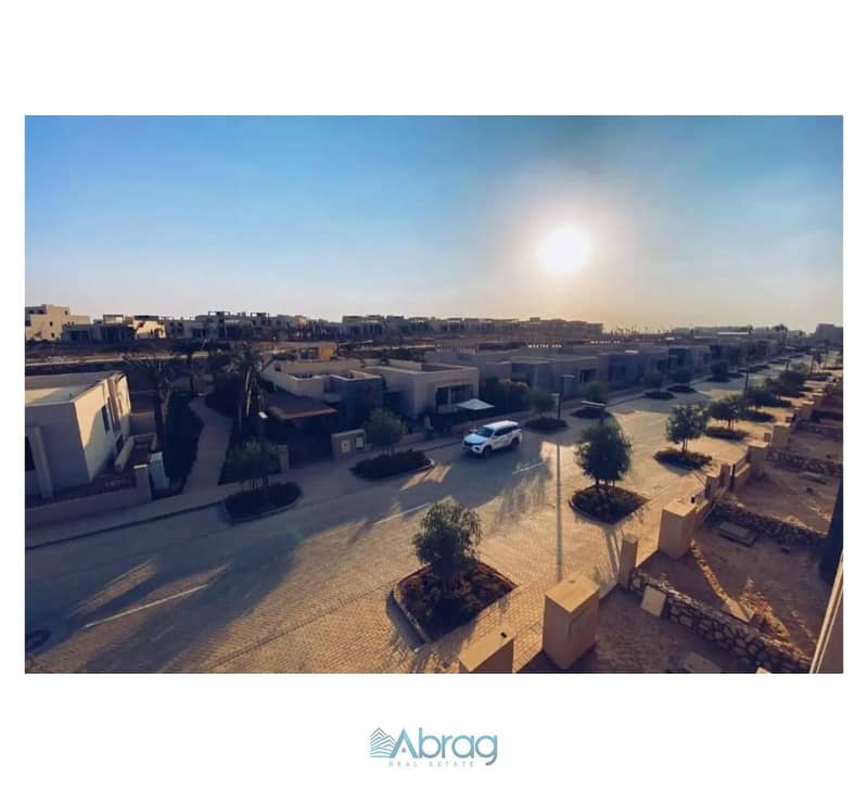 5 7412738-d27f6o. jpg