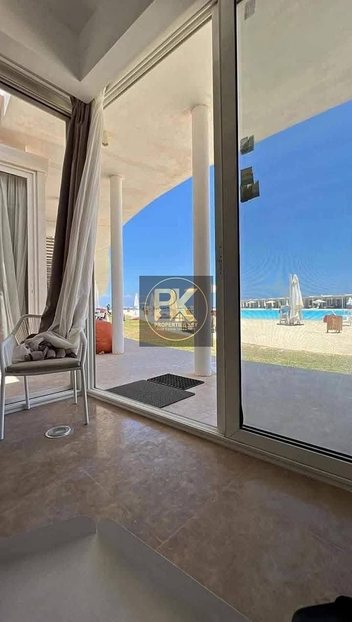 8 726B29AD-F24E-484B-918E-765781DB50A9. jpeg