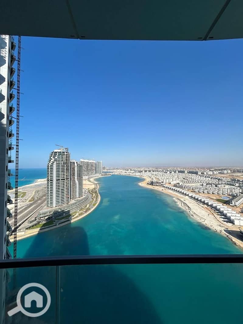 8 35103627-ccc2-4d16-86a5-88e769e538fa. jpeg