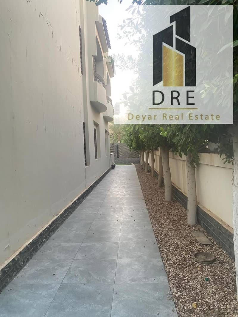 12 49951190-81d7-4dd8-aab1-45e868e03557. jpg