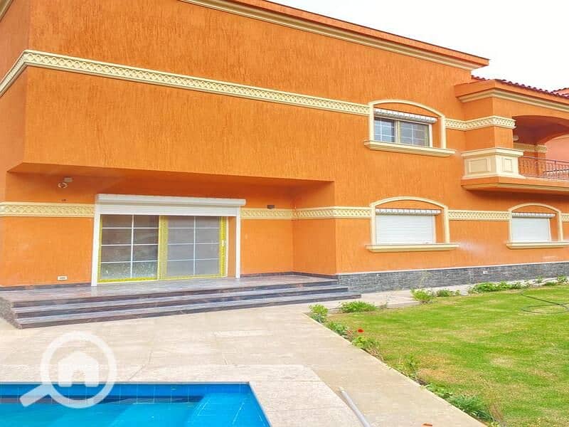 4 04c5a2e6-f8d8-4557-892e-4dde8cdef79e. jpg