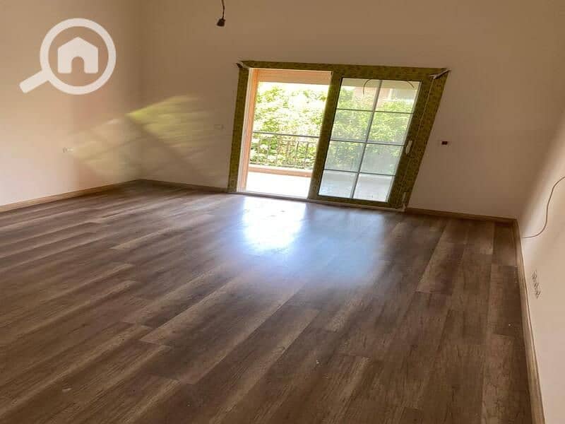 8 186ec2dc-8f1f-4d97-899c-df19922fd90a. jpg