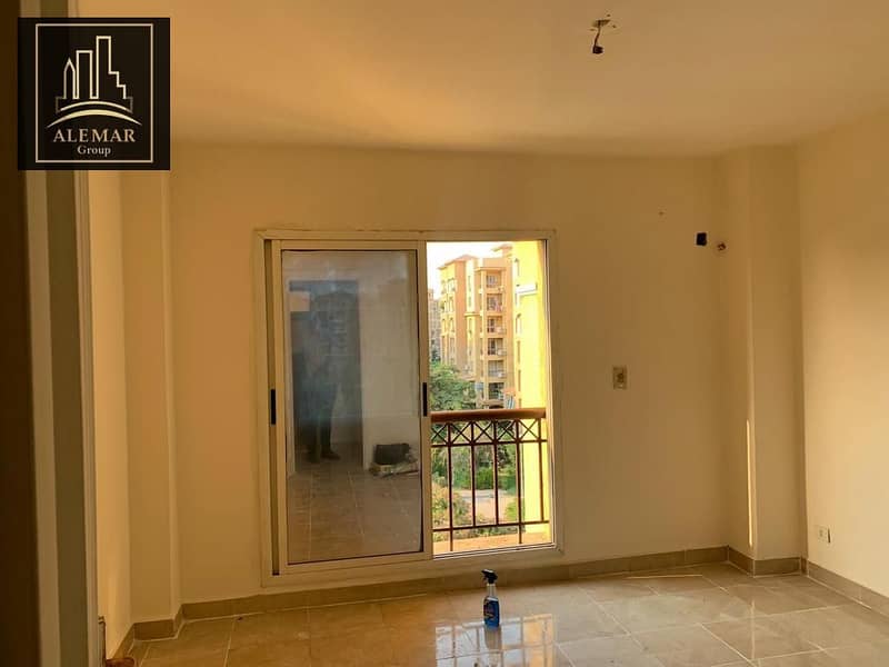 4 839aaa67-70ed-4e1c-bcae-465c18bdfac9. jpg