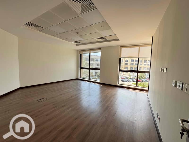 6 6b88686b-6149-4f43-b6e8-0172498395a0. jpg