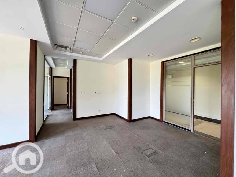 18 72f45ebd-44f8-48dc-9608-71879ee2b323. jpg