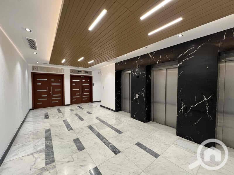 22 00a7ce47-47fa-4154-a92c-833ff3b26cbd. jpg