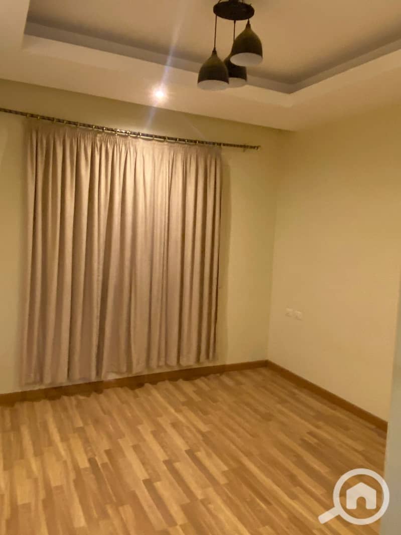 12 db158338-9c70-4fce-a4b3-4b0fb627b0b3. jpeg