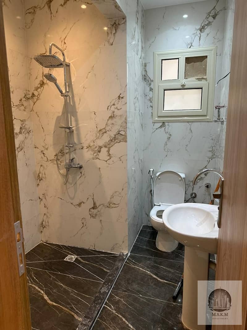 4 WhatsApp Image 2025-11-13 at 4.50. 55 PM. jpeg