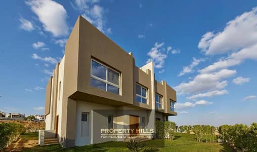 4 Bedroom Townhouse for Sale in Sheikh Zayed, Giza - PHOTO-2024-08-07-16-00-13. jpg