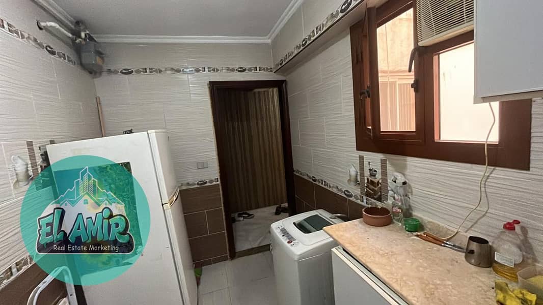 10 bd7e3e95-5b84-49f6-9829-fe71dfb0bf94. jpg