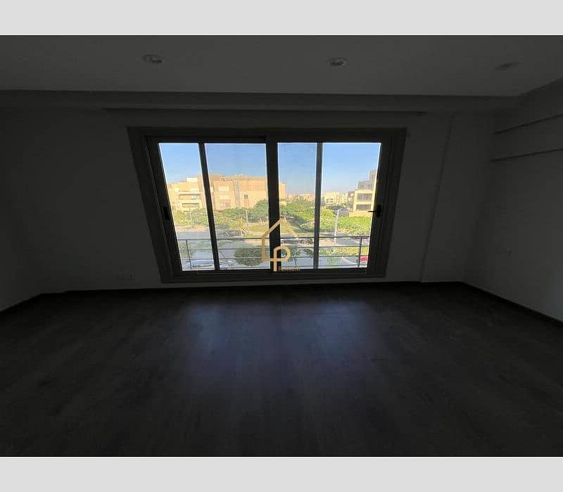 13 WhatsApp Image 2025-09-24 at 4.54. 35 PM (1). jpg