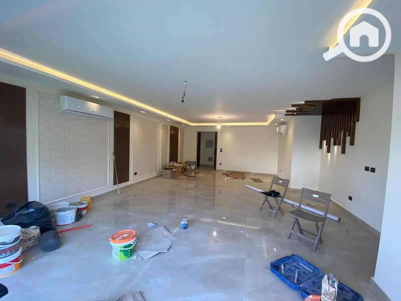 4 0b1022bb-707f-44c3-b3e9-7bc312f8d051. jpeg