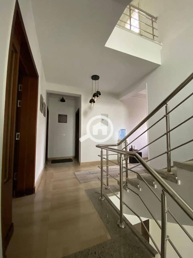 9 574611103_24351372921203499_3966448222166005037_n. jpg