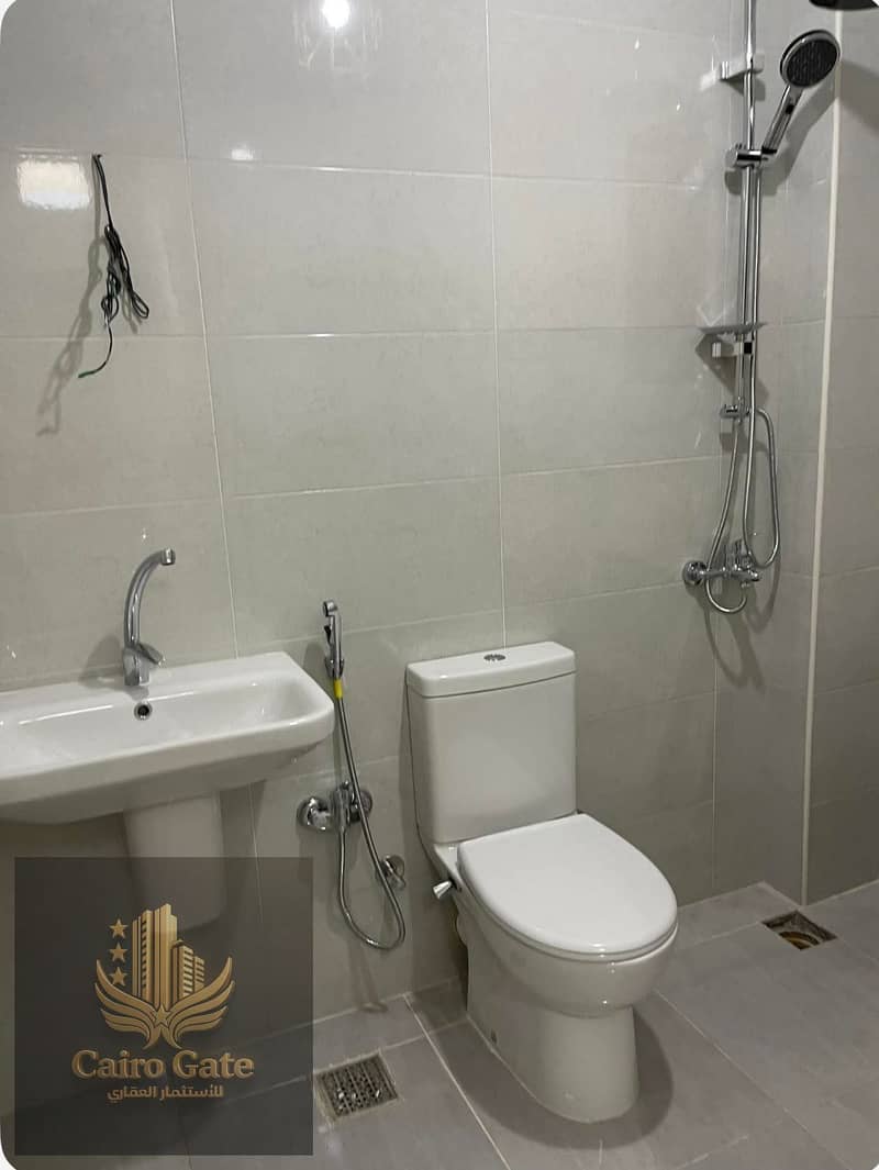 9 e7ce33ed-5d6b-45e8-80d9-62340fb21314. jpg